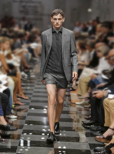 Look 19